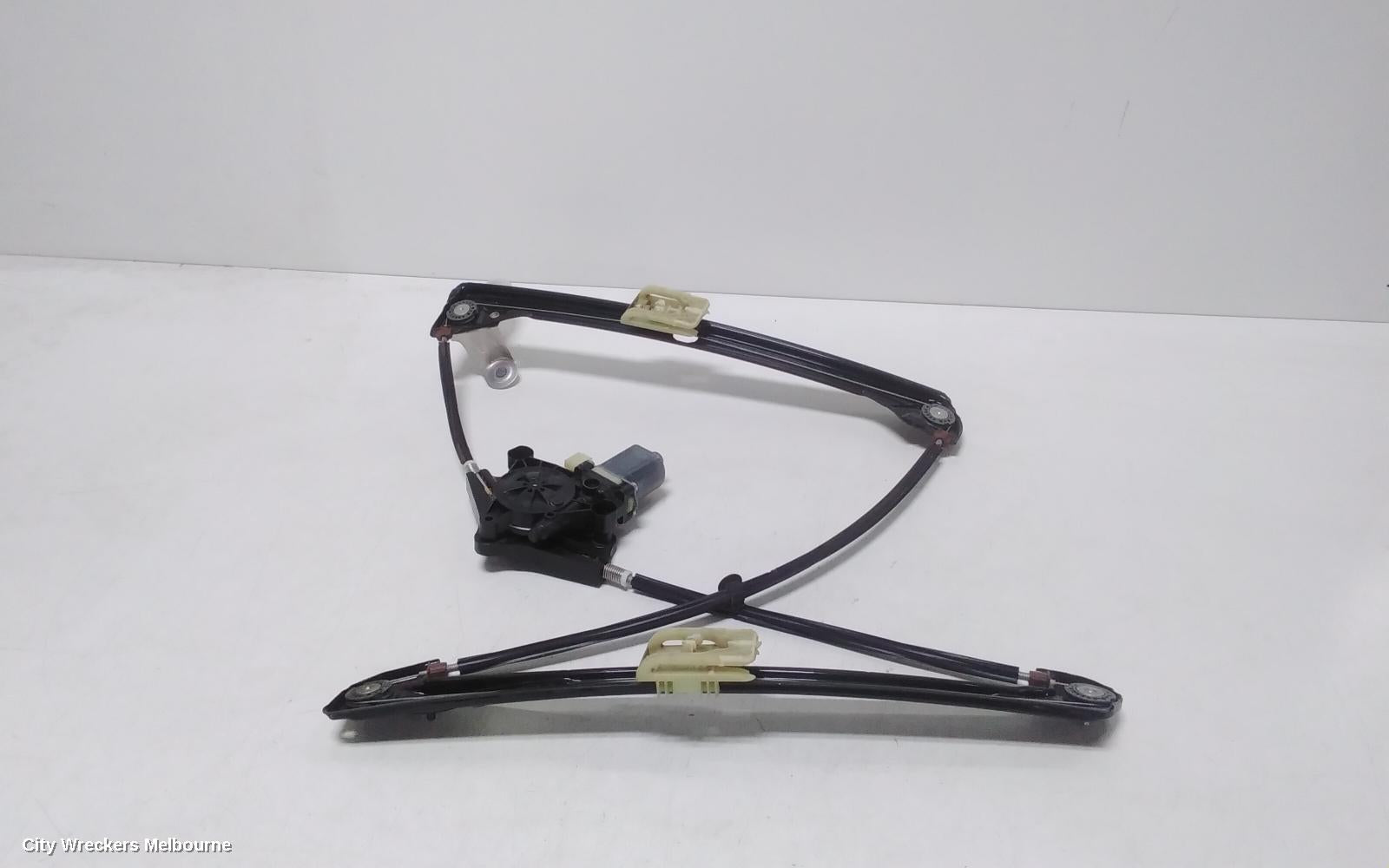VOLKSWAGEN GOLF LEFT FRONT WINDOW REG/MOTOR, GEN 7, 5DR HATCH/WAGON, 11/2012 - 08/2020 - Image 3