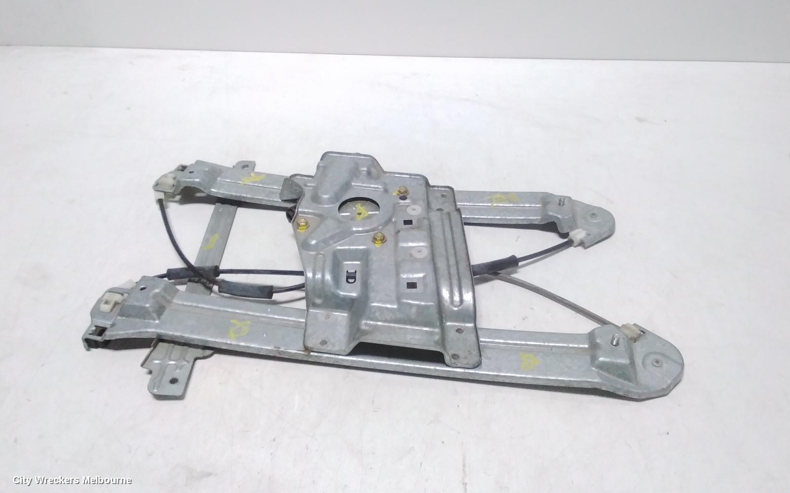 MITSUBISHI 380 RIGHT FRONT WINDOW REG/MOTOR, DB, ELECTRIC, 09/2005 - 03/2008 - Image 2