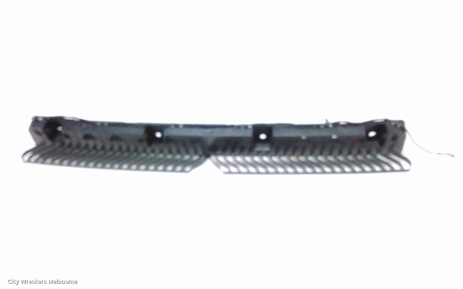 VOLKSWAGEN GOLF, GEN 8, 09/2020 ONWARDS, REAR CENTRE BRAKET: 143415 - Image 3