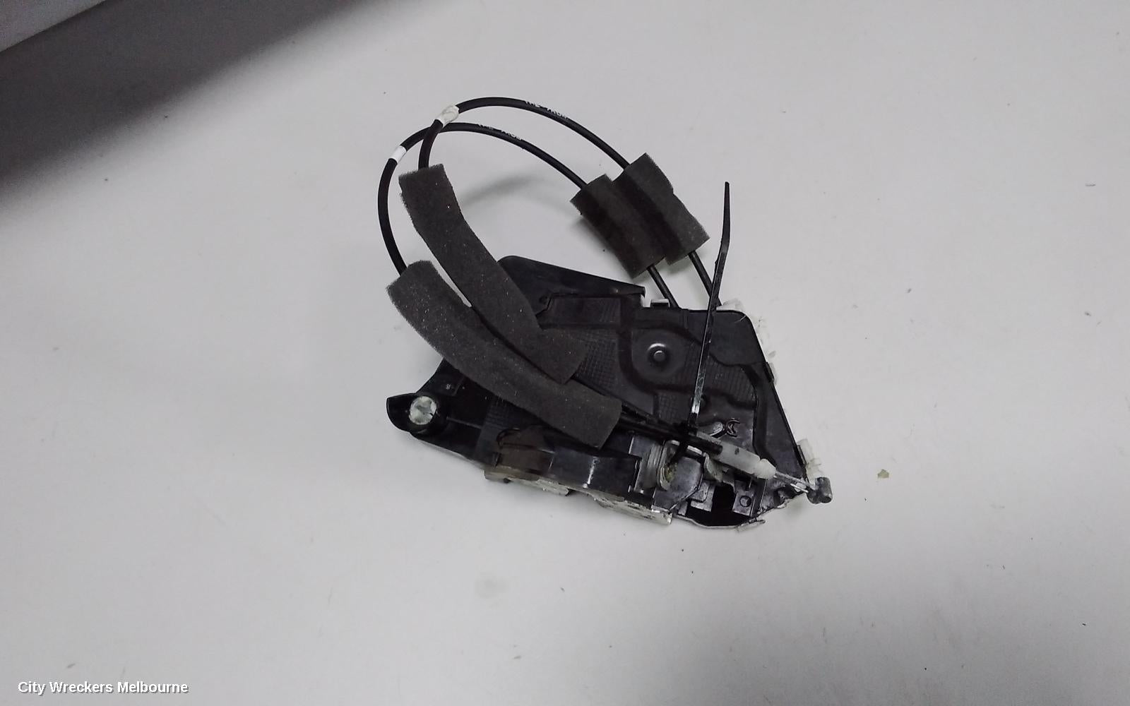 HONDA CRV DOOR/BOOT/GATE LOCK, RIGHT FRONT DOOR LOCK, RW, 05/2017 ONWARDS - Image 2