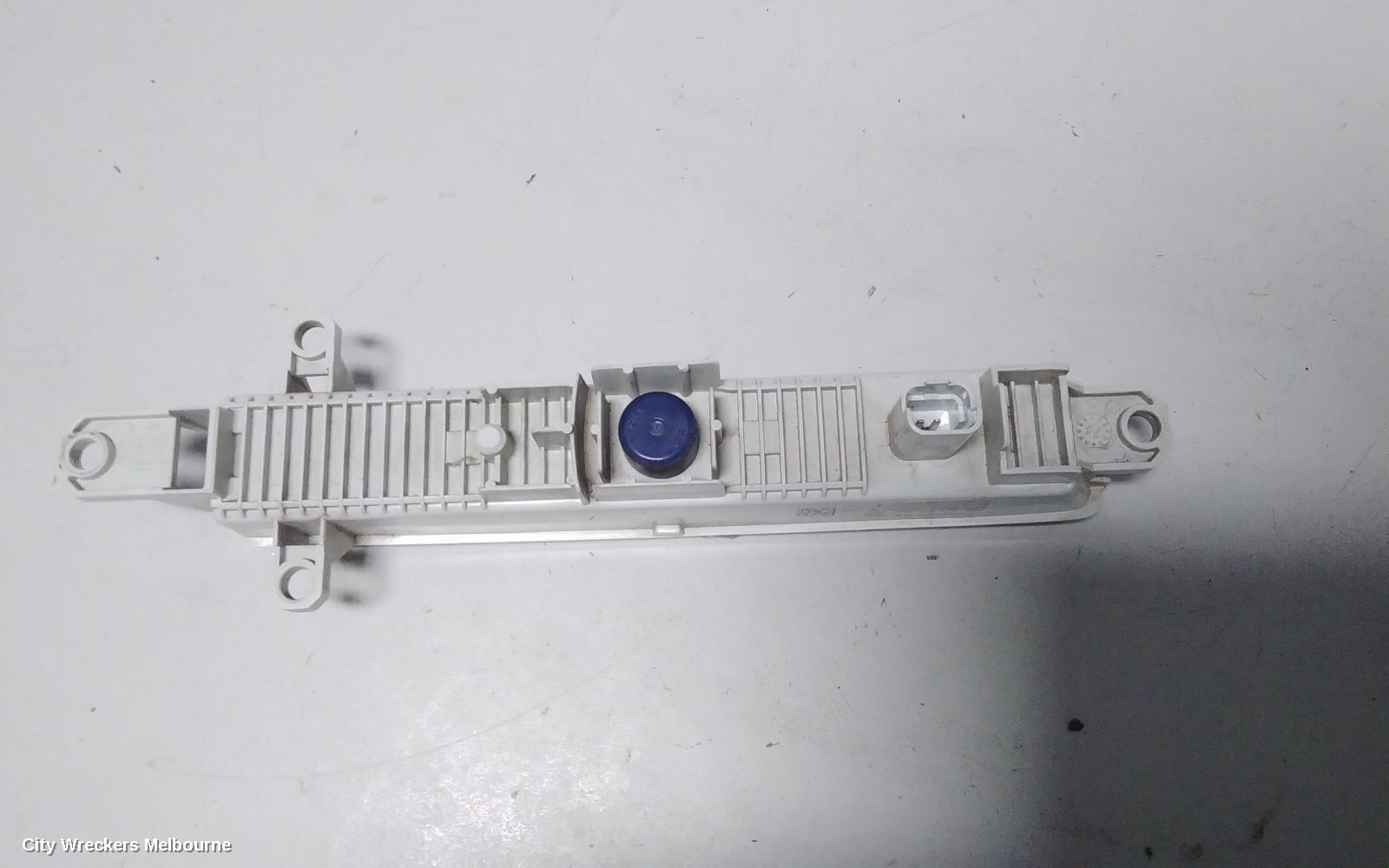 PEUGEOT 308 LEFT INDICATOR/FOG/SIDE, DAYTIME RUNNING LAMP, PALE SILVER TYPE, T9, ACCESS/ACTIVE, 10/2014 - 02/2015 - Image 3