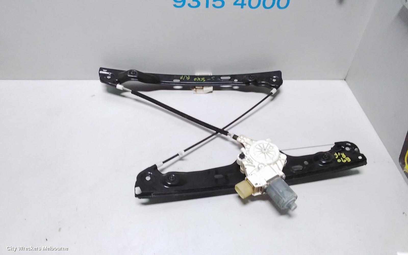 BMW 3 SERIES RIGHT FRONT WINDOW REG/MOTOR, E90, SEDAN, 03/2005 - 01/2012 - Image 1
