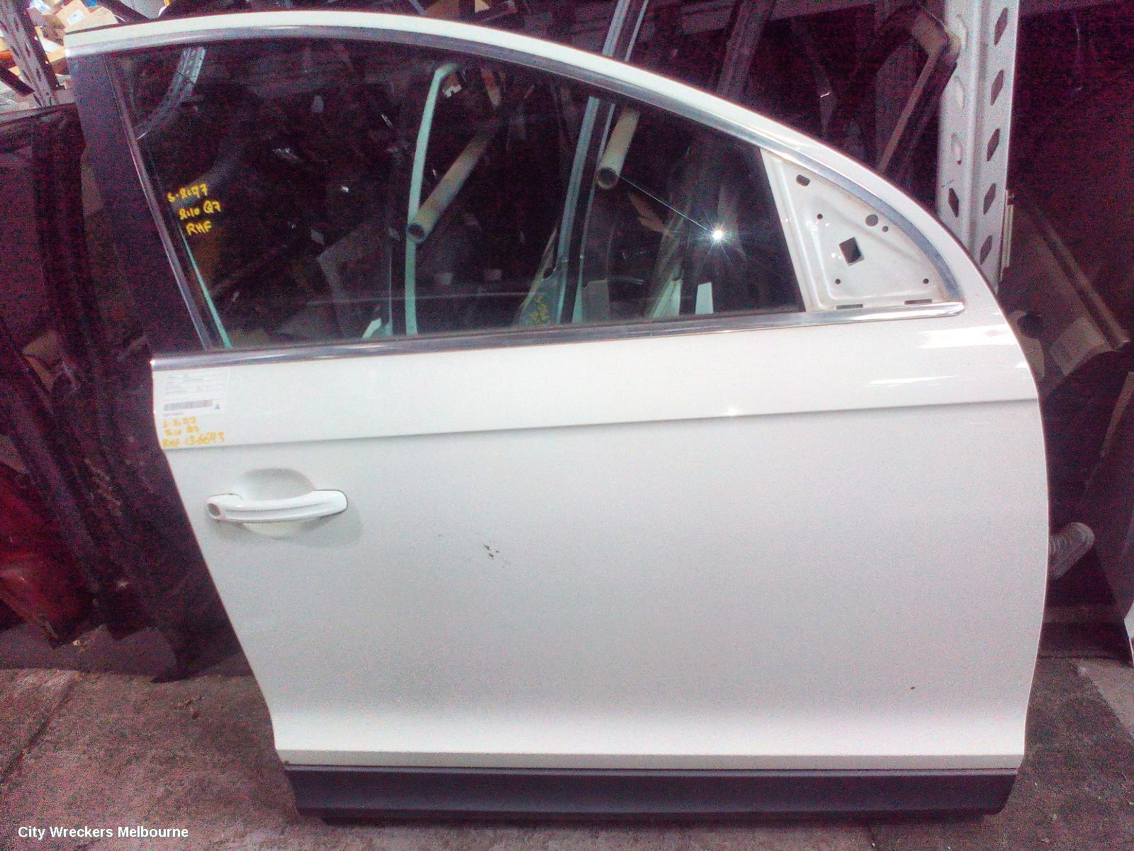 AUDI Q7 RIGHT FRONT DOOR, 4L, 09/2006 - 08/2015 - Image 1