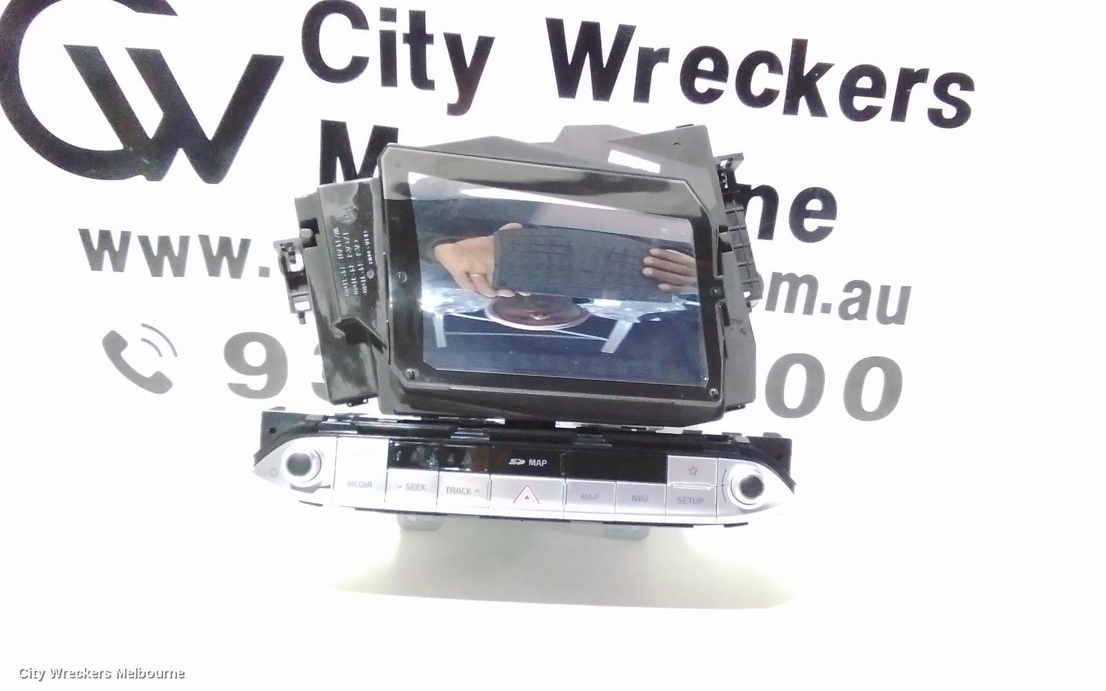 KIA STINGER RADIO/CD/DVD/SAT/TV, DASH RADIO CONTROL PANEL/CONTROL UNIT, CK, 06/2017 ONWARDS - Image 1