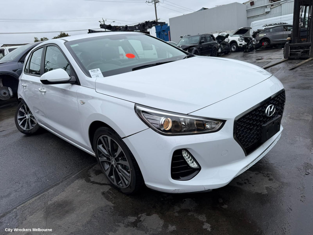 HYUNDAI I30 RIGHT HEADLAMP, PD, W/ HALOGEN TYPE, HATCH (S. KOREA VIN KMHH), GO/ACTIVE/ELITE/SR, 03/2017 - 07/2020 - Image 3