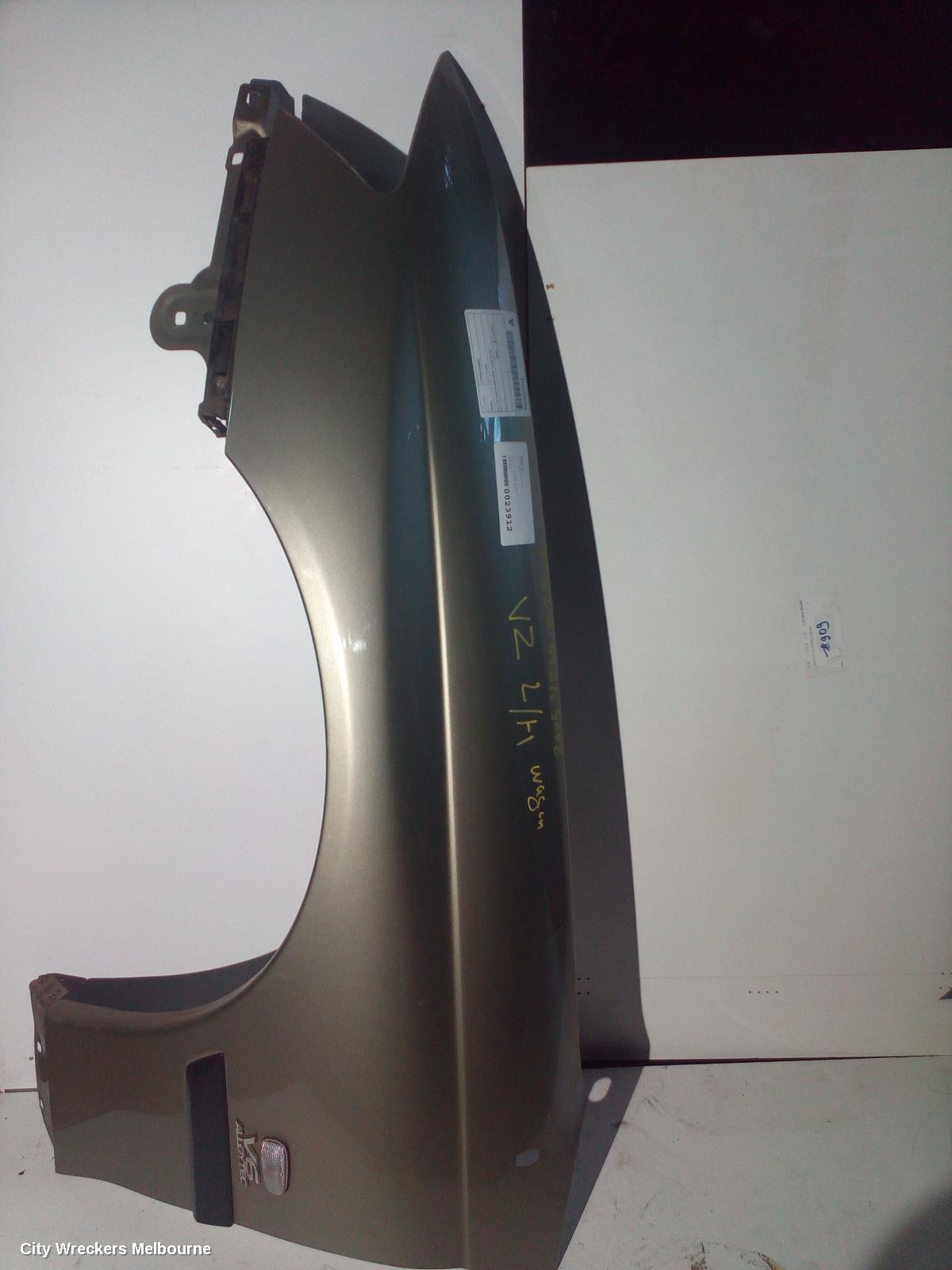 HOLDEN COMMODORE LEFT GUARD, VY1-VZ, NON FLARE TYPE, 10/2002 - 09/2007 - Image 2