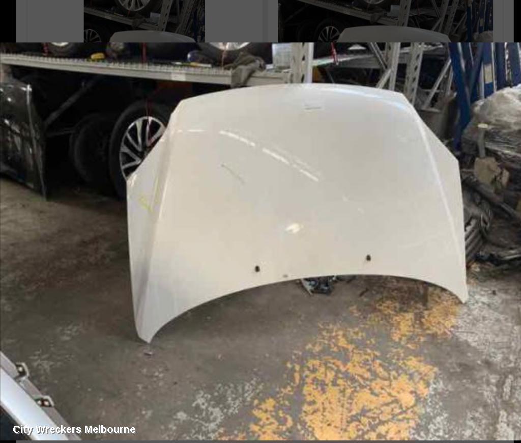 KIA SPORTAGE LEFT GUARD, KM, NON MOULD TYPE, 08/2004 - 06/2010 - Image 2