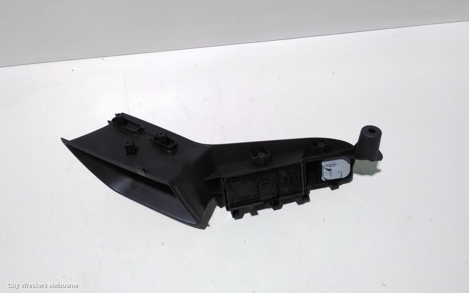 AUDI A4 PWR DR WIND SWITCH, RH FRONT (MASTER SWITCH), B8 8K, 02/2008 - 06/2012 - Image 3