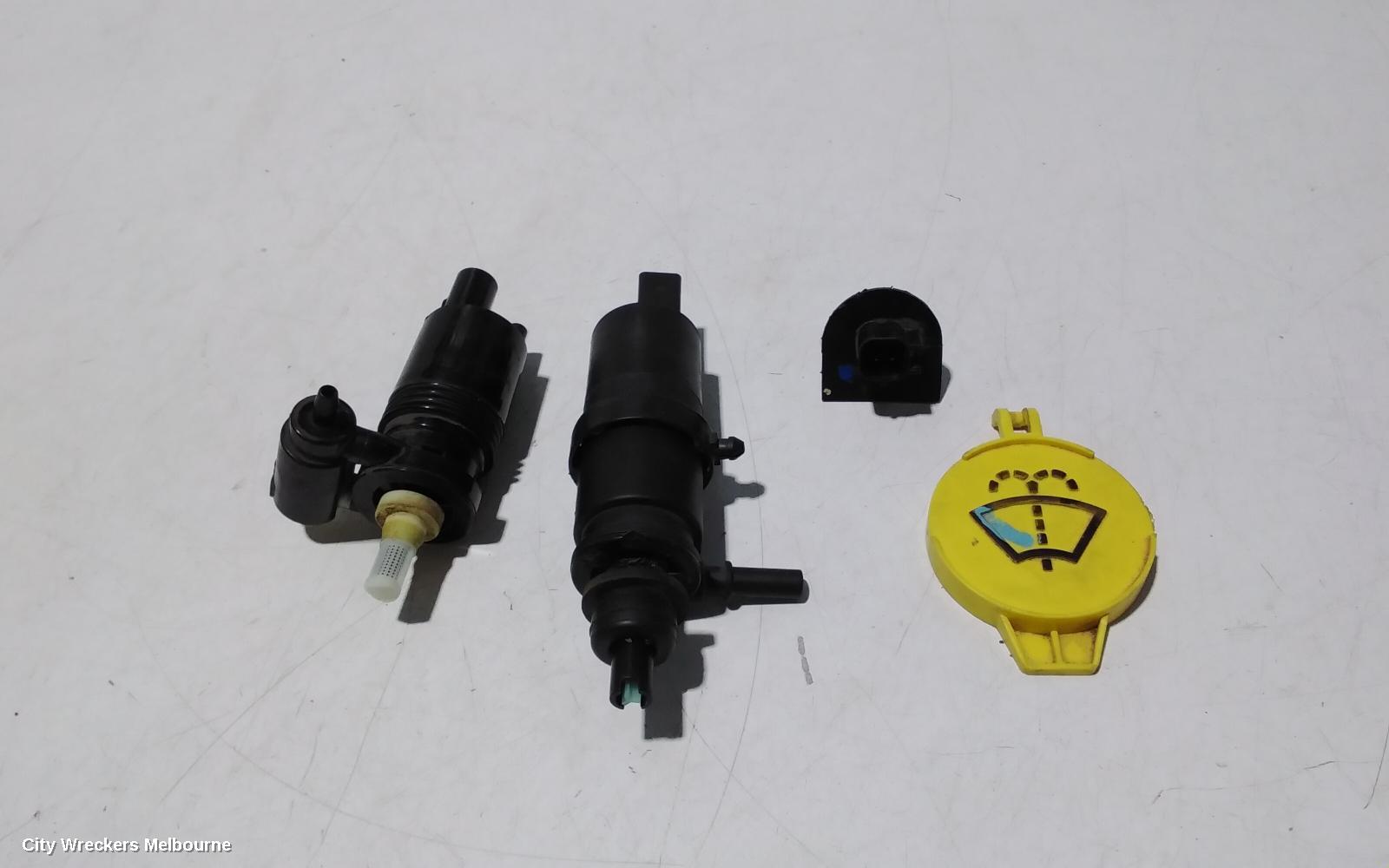 JEEP GRANDCHEROKEE WASHER BOTTLE, WK, W/ H/LAMP WASHER TYPE, 10/2010 ONWARDS - Image 1