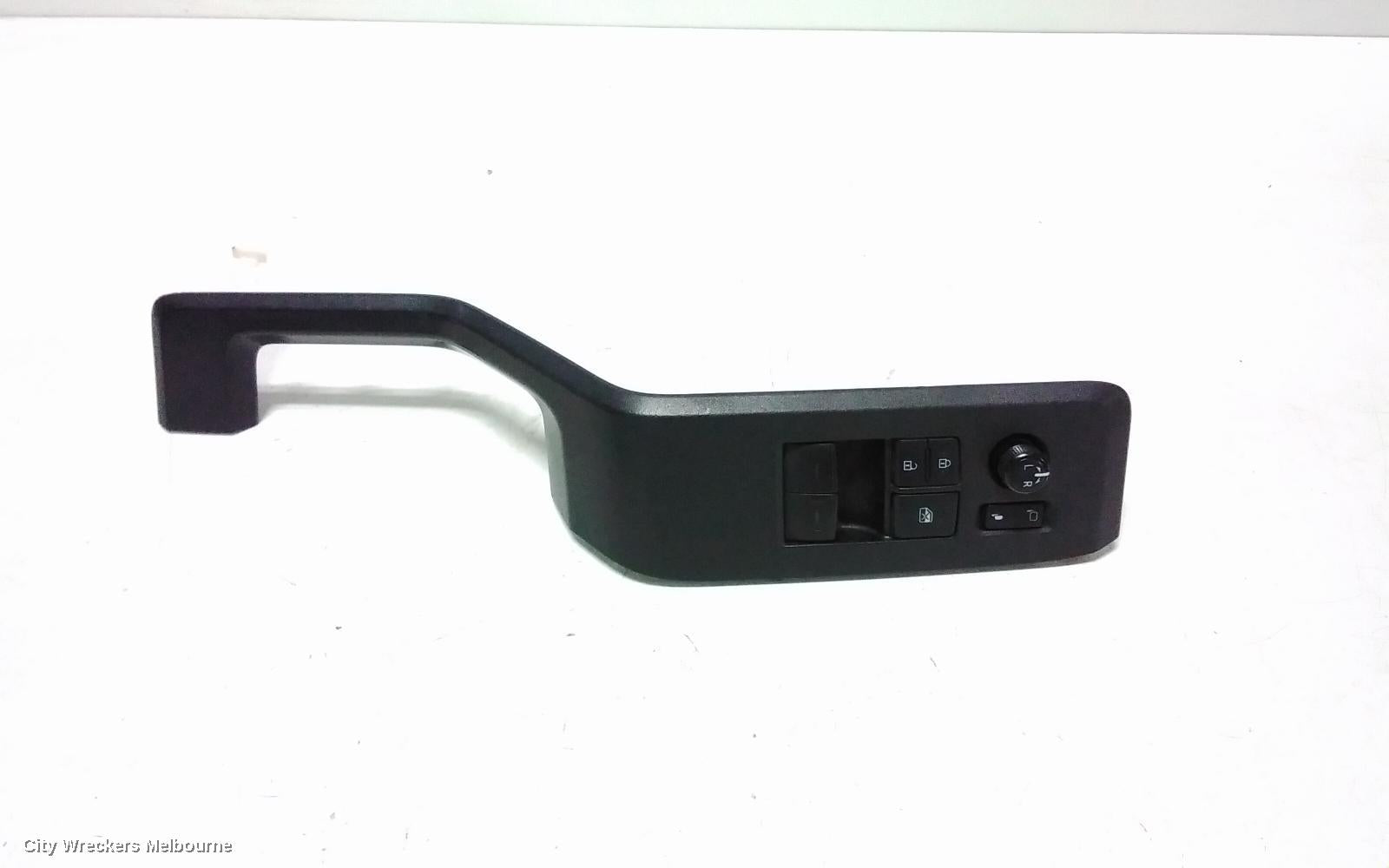 TOYOTA HIACE PWR DR WIND SWITCH, RH FRONT (MASTER SWITCH), 300 SERIES, 04/2019 ONWARDS - Image 1