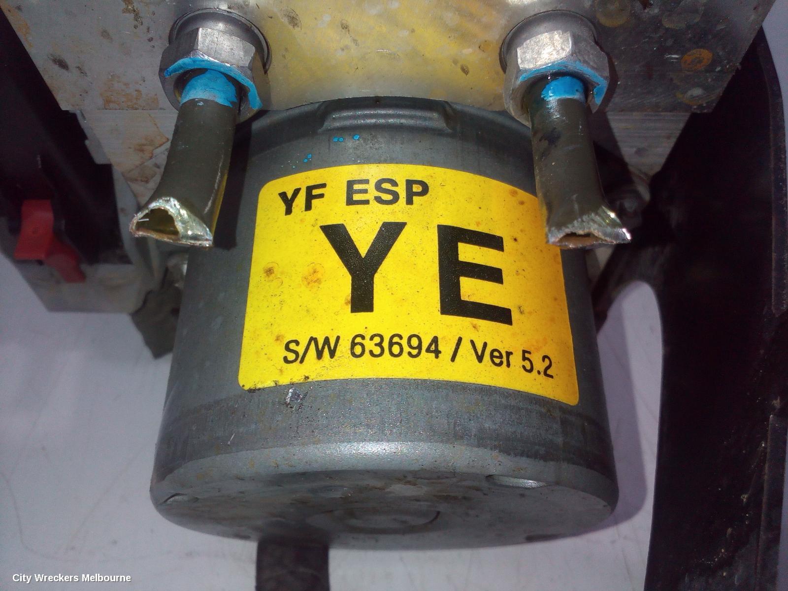HYUNDAI I45 ABS PUMP/MODULATOR, YF, 02/2010 - 09/2010 - Image 2
