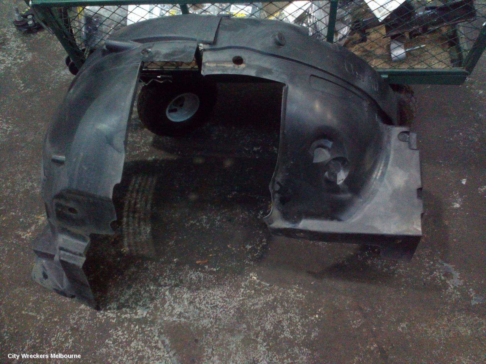 MITSUBISHI EXPRESS RIGHT GUARD LINER, SN, 03/2020 - 12/2022 - Image 1