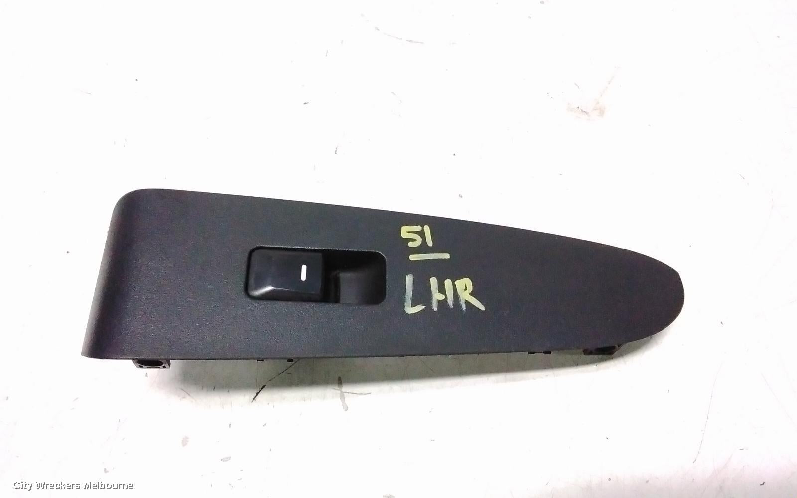 KIA SPORTAGE PWR DR WIND SWITCH, LH REAR/RH REAR, NON HEATED SEAT BUTTON TYPE, SL, 06/2013 - 10/2015 - Image 1