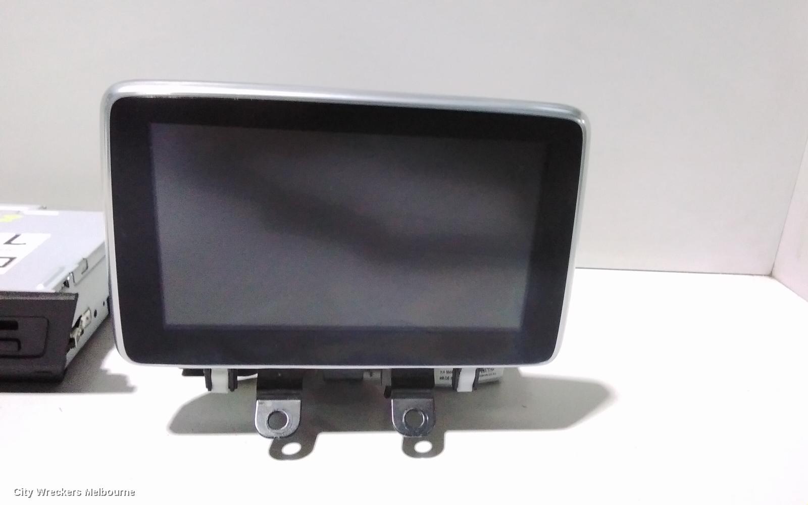 MAZDA CX3 RADIO/CD/DVD/SAT/TV, DISPLAY UNIT, DK, 03/2015 ONWARDS - Image 2
