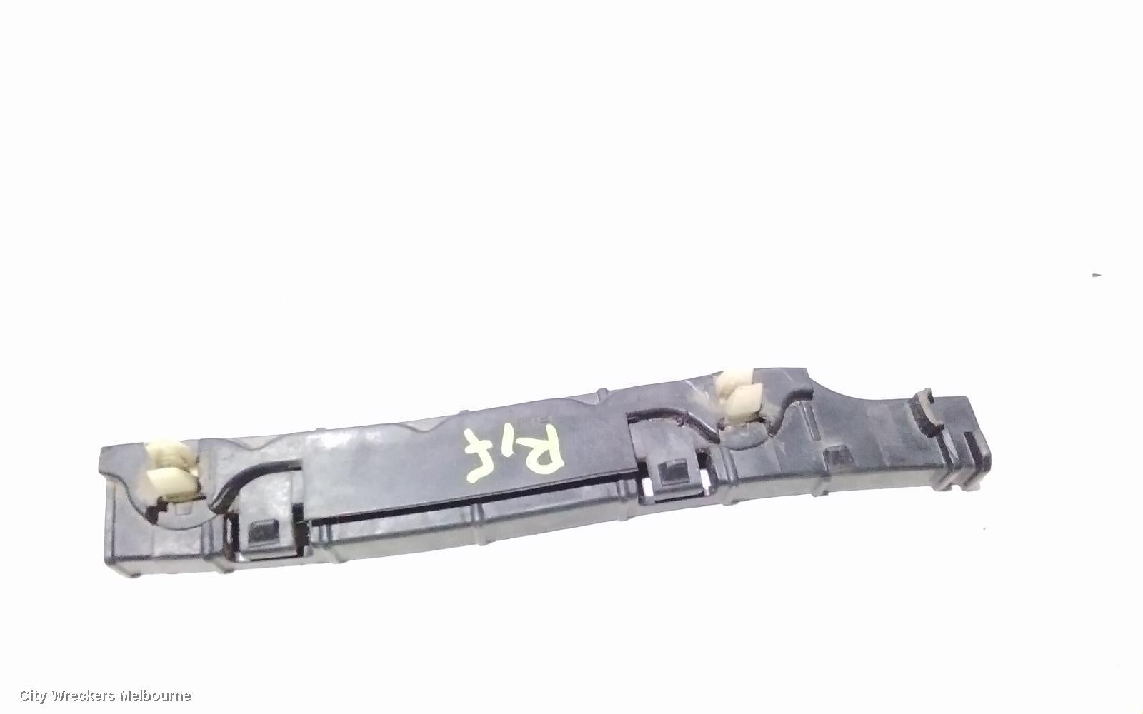 HYUNDAI I20, PB 04/2010 - 12/2015, RHF BAR BRACKET: 2717 - Image 2