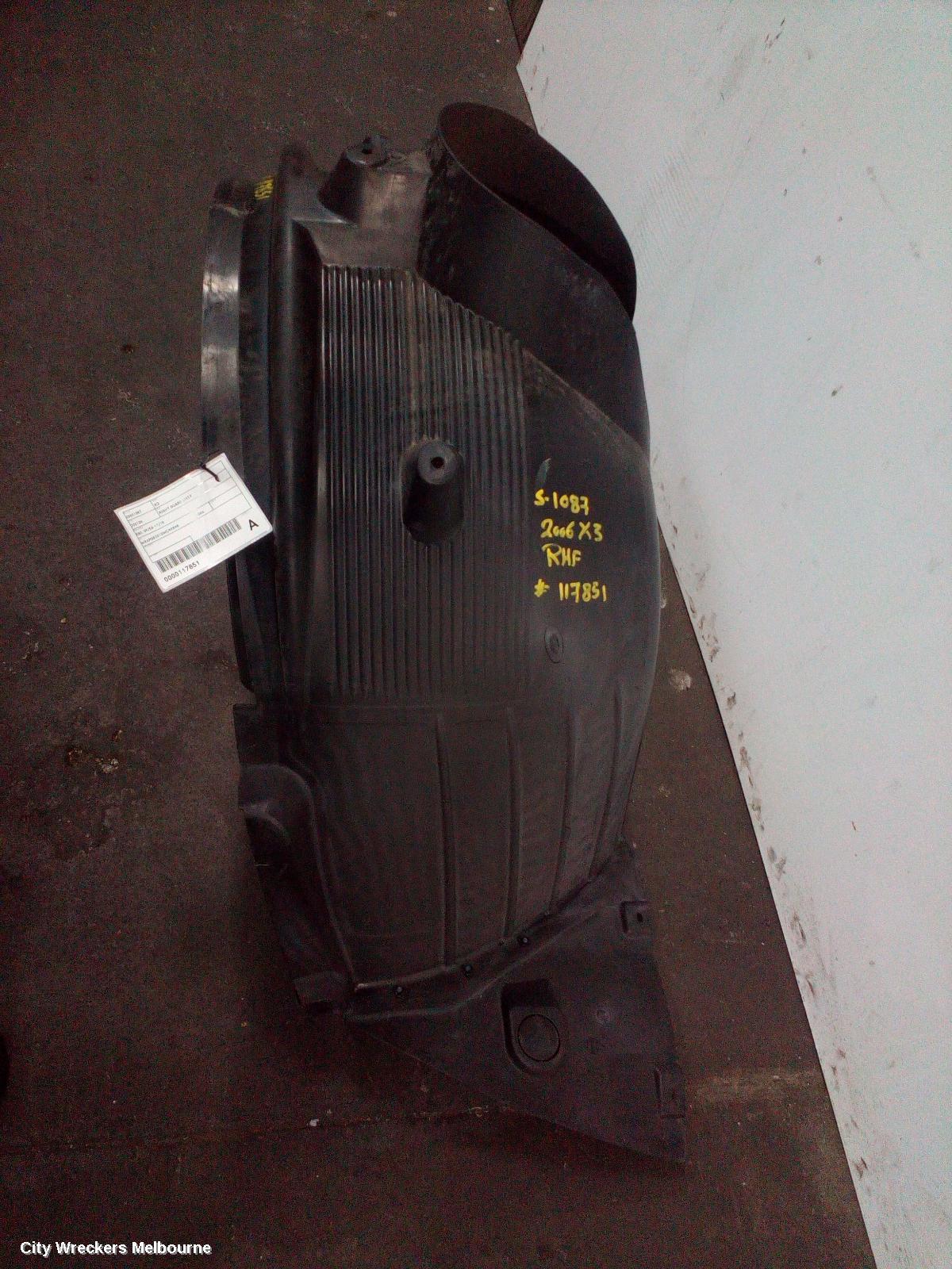 BMW X3 RIGHT GUARD LINER, E83, 09/2006 - 11/2010 - Image 2