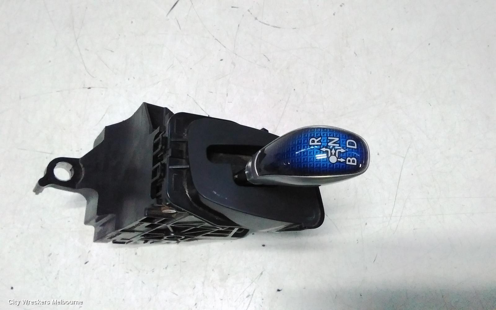 TOYOTA PRIUS GEAR STICK/SHIFTER, ZVW40R, PRIUS V, 05/2012 - 11/2022 - Image 1