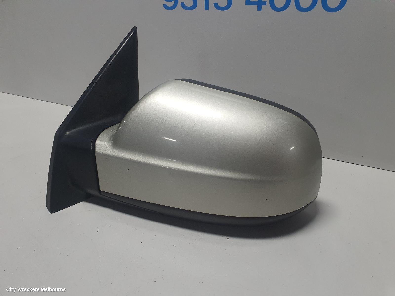 HYUNDAI SANTA FE LEFT DOOR MIRROR, CM, NON FLASHER TYPE, 11/2005 - 06/2012 - Image 3