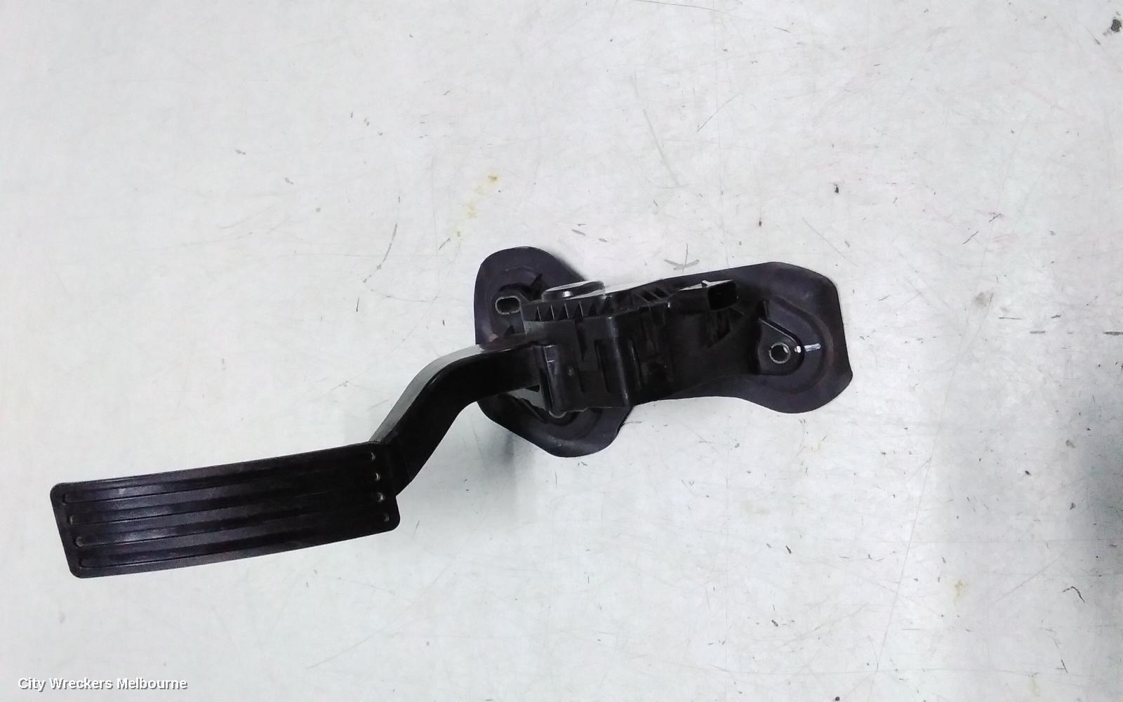 FORD RANGER PEDAL ASSEMBLY, RA, ACCELERATOR PEDAL, 05/2022 ONWARDS - Image 1