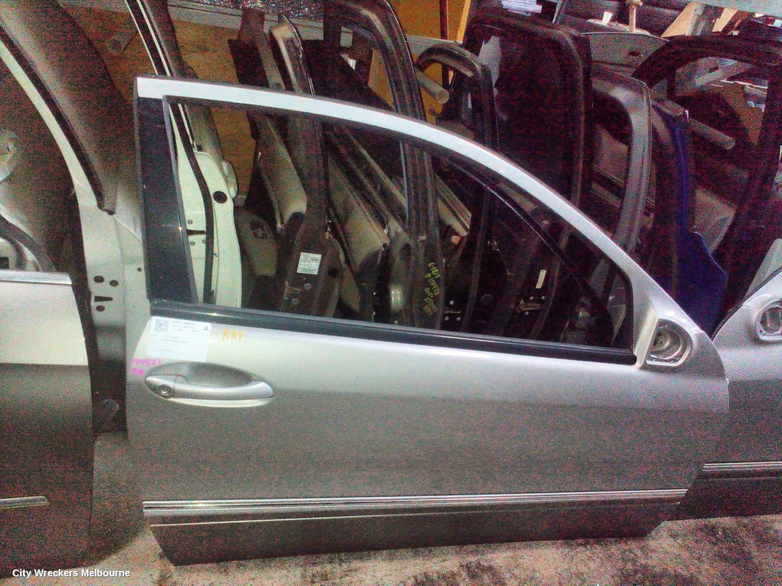 MERCEDES CLC CLASS RIGHT FRONT DOOR, CL203, 08/2008 - 03/2011 - Image 1