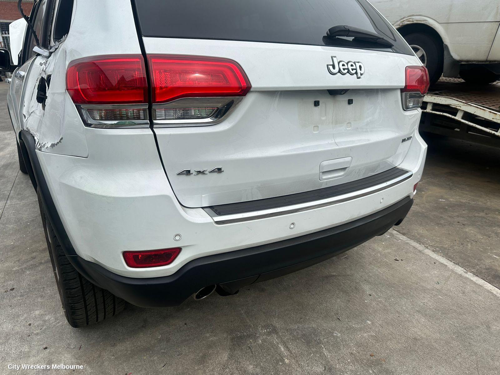 JEEP GRANDCHEROKEE RIGHT FRONT DOOR, WK, NON MOULD TYPE, 10/2010 - 02/2022 - Image 2