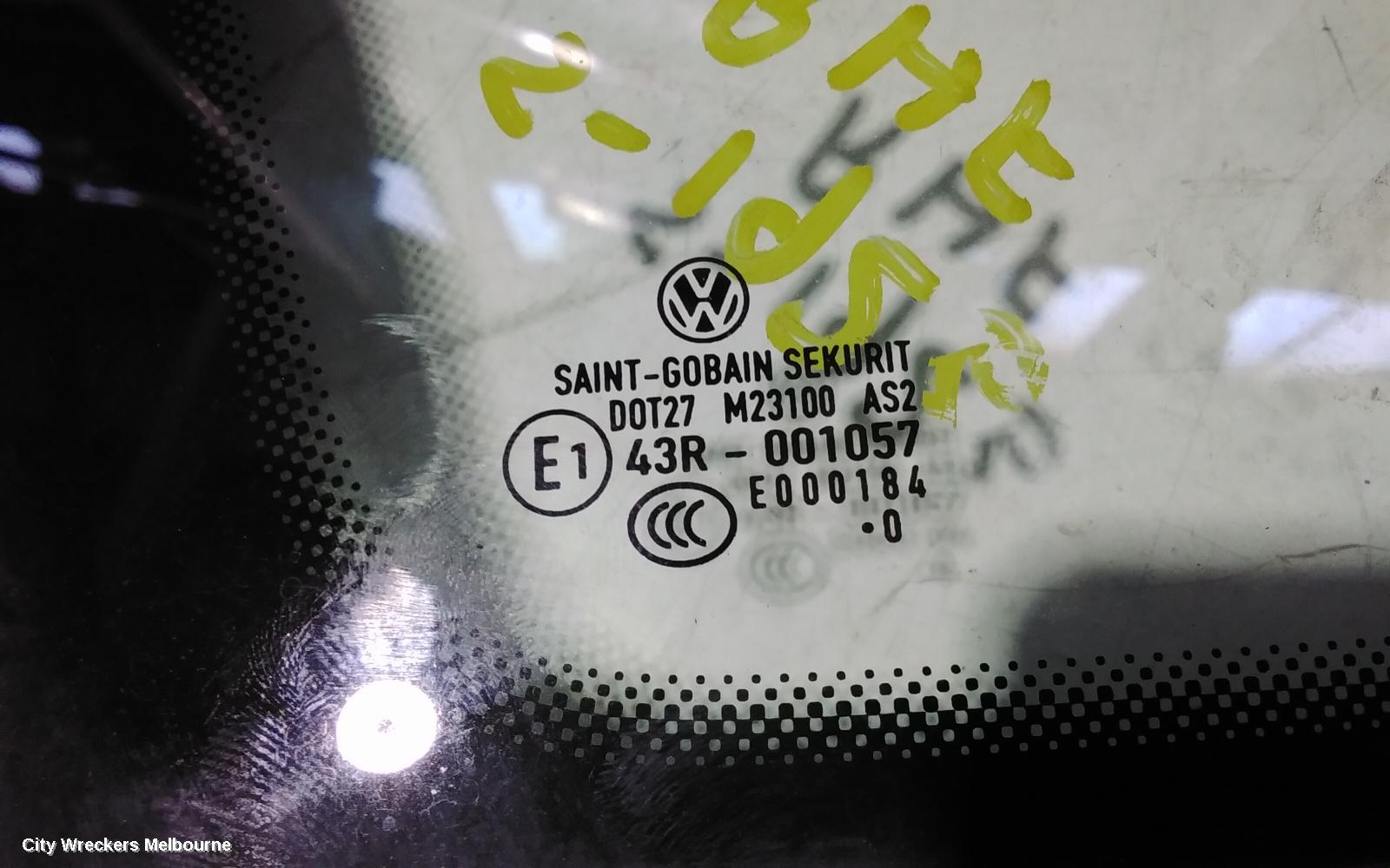VOLKSWAGEN CADDY RIGHT FRONT 1/4 DOOR GLASS, 2K, IN BODY, 12/2004 - 06/2015 - Image 2
