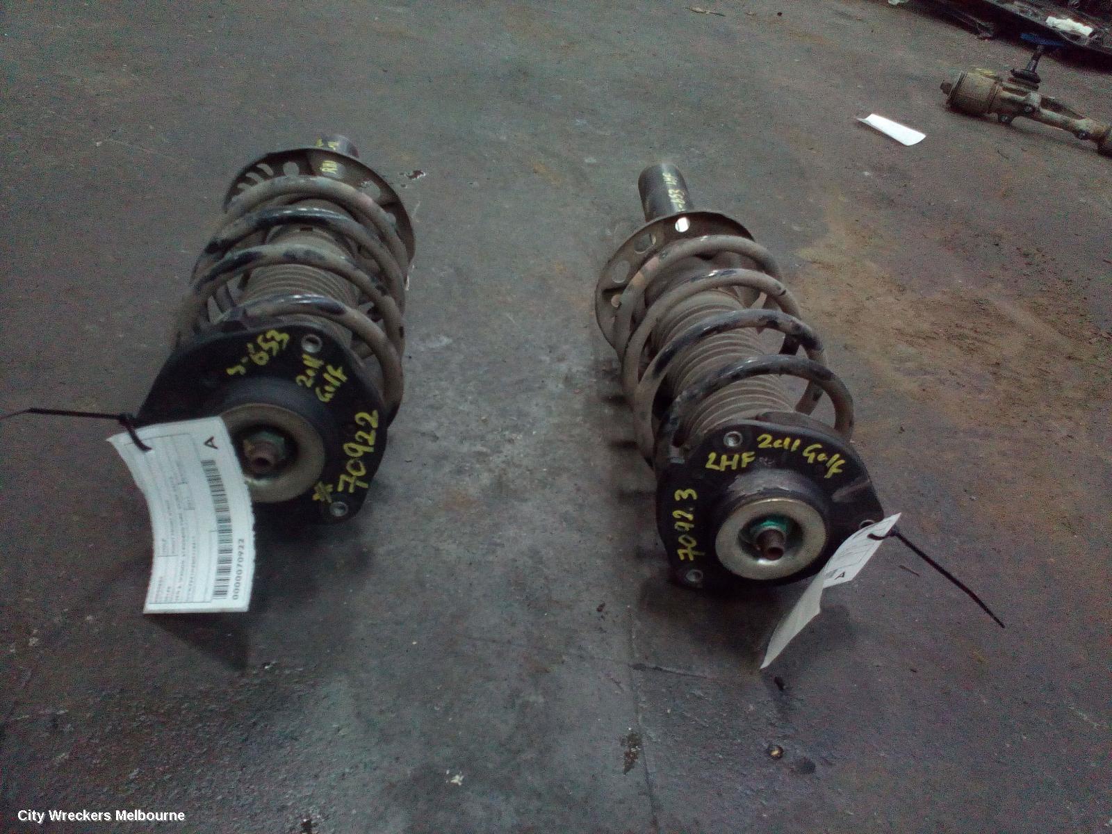 VOLKSWAGEN GOLF LEFT DRIVESHAFT, FRONT, AUTO T/M, DIESEL, 1.6, GEN 6, 12/2008 - 03/2013 - Image 3