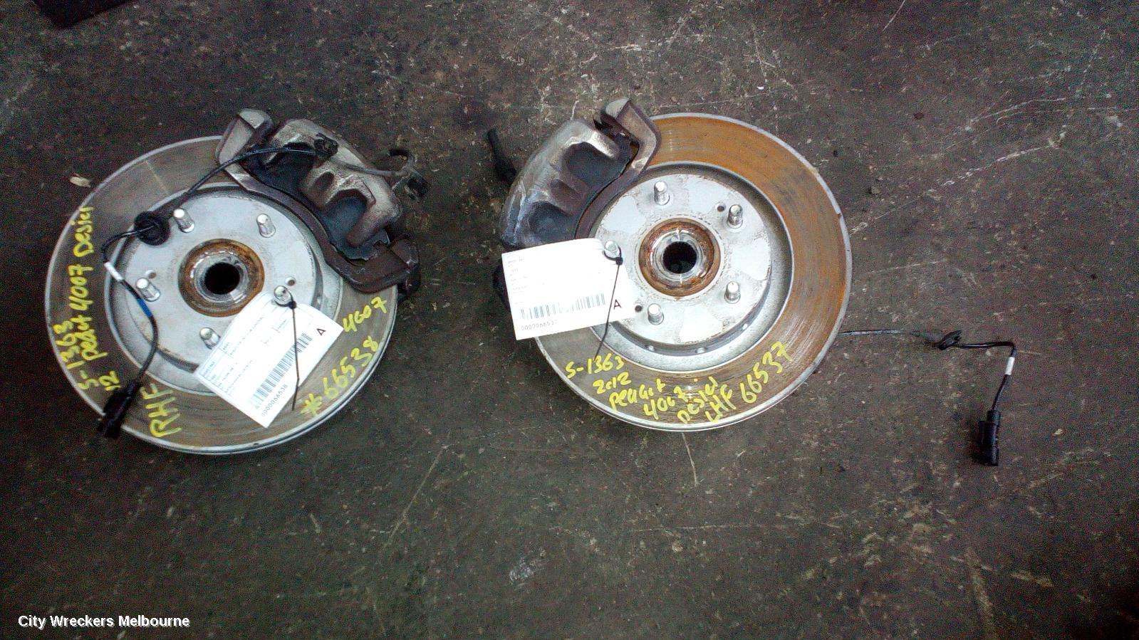 PEUGEOT 4007 LEFT FRONT HUB ASSEMBLY, GS, 10/2009 - 08/2013 - Image 2