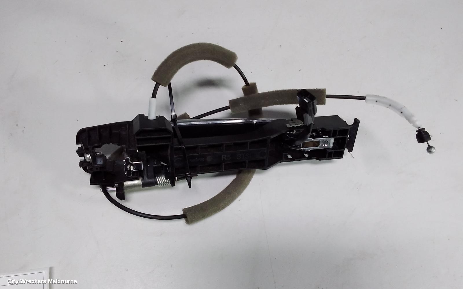 NISSAN XTRAIL DOOR HANDLE, OUTER, RH FRONT, T32, 02/2014 ONWARDS - Image 2