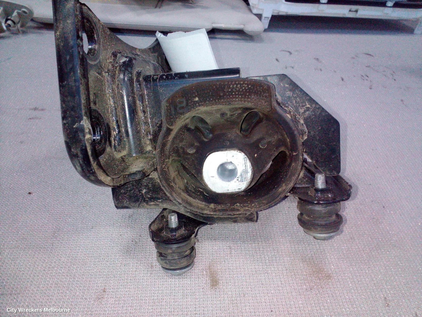 TOYOTA COROLLA MOUNT, ZRE182R 10/2012 - 06/2018 - Image 2