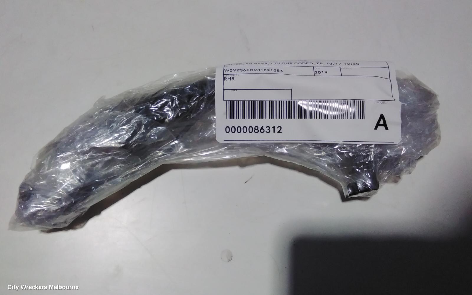 HOLDEN COMMODORE DOOR HANDLE, OUTER, RH REAR, COLOUR CODED, ZB, 10/2017 - 12/2020 - Image 3