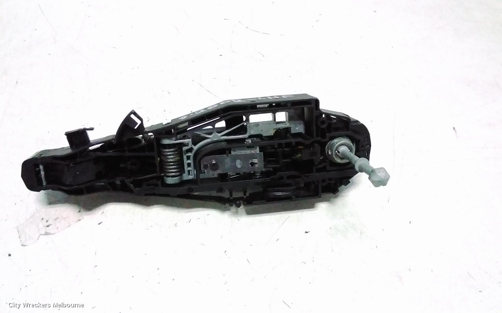 PEUGEOT EXPERT DOOR HANDLE, K0, LH FRONT, OUTER, BLACK, NON KEYLESS ENTRY TYPE, 04/2018 ONWARDS - Image 3