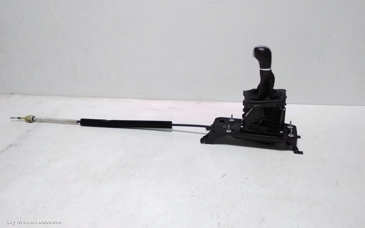 VOLKSWAGEN GOLF GEAR STICK/SHIFTER, AUTO SHIFTER, 7 SPEED, GEN 7, 11/2012 - 07/2017 - Image 1