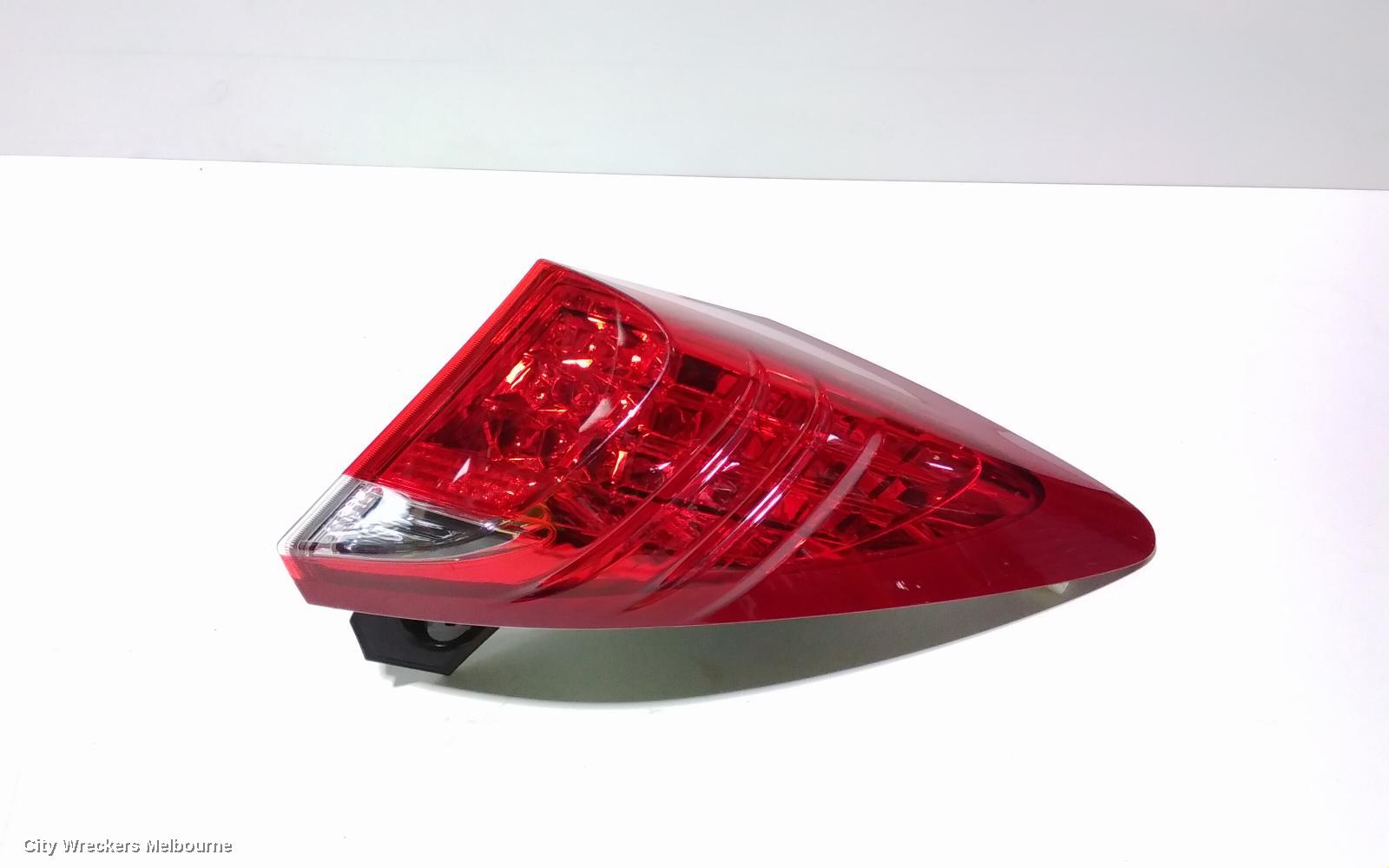 HONDA CIVIC RIGHT TAILLIGHT, 9TH GEN, HATCH (VIN SHHFK), 06/2012 - 03/2015 - Image 2