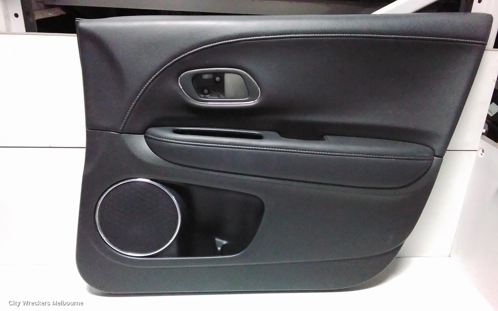 HONDA HRV DOOR TRIM, RH FRONT, GREY, LEATHER, VTI-S/VTI-L, 12/2014 ONWARDS - Image 1