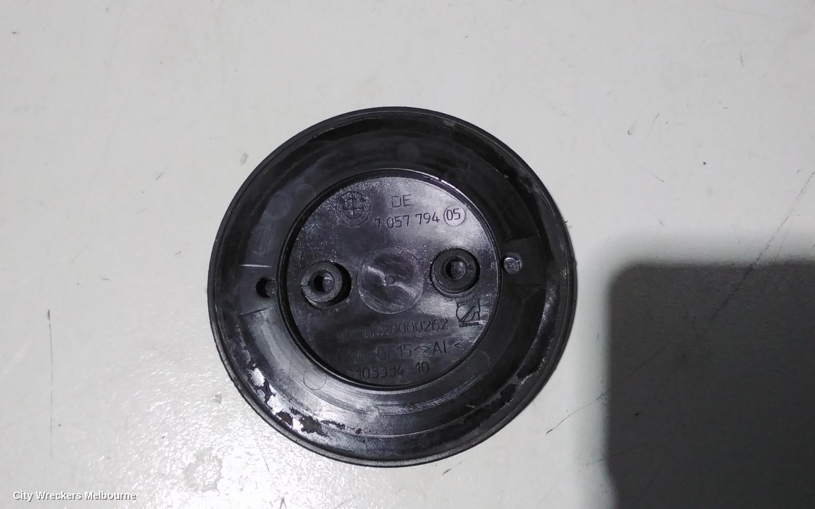 BMW 5 SERIES BADGE - Image 3