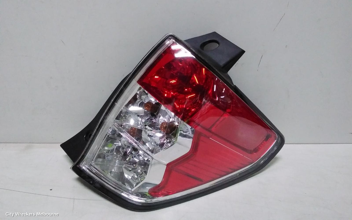 SUBARU FORESTER RIGHT TAILLIGHT, IN BODY, 02/2008 - 12/2012 - Image 2