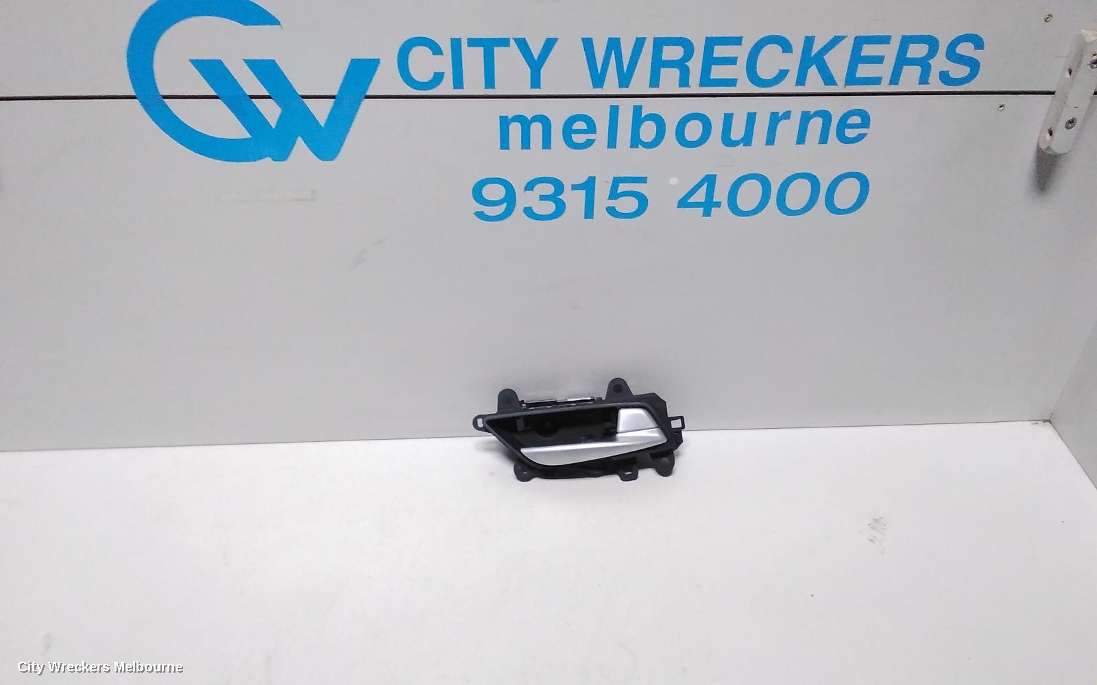 HYUNDAI GENESIS DOOR HANDLE, INNER, RH REAR, DH, 11/2014 - 01/2018 - Image 1