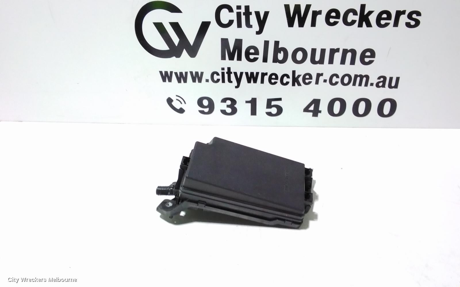 TOYOTA COROLLA FUSE BOX, ENGINE BAY, E210, 07/2018 ONWARDS - Image 2