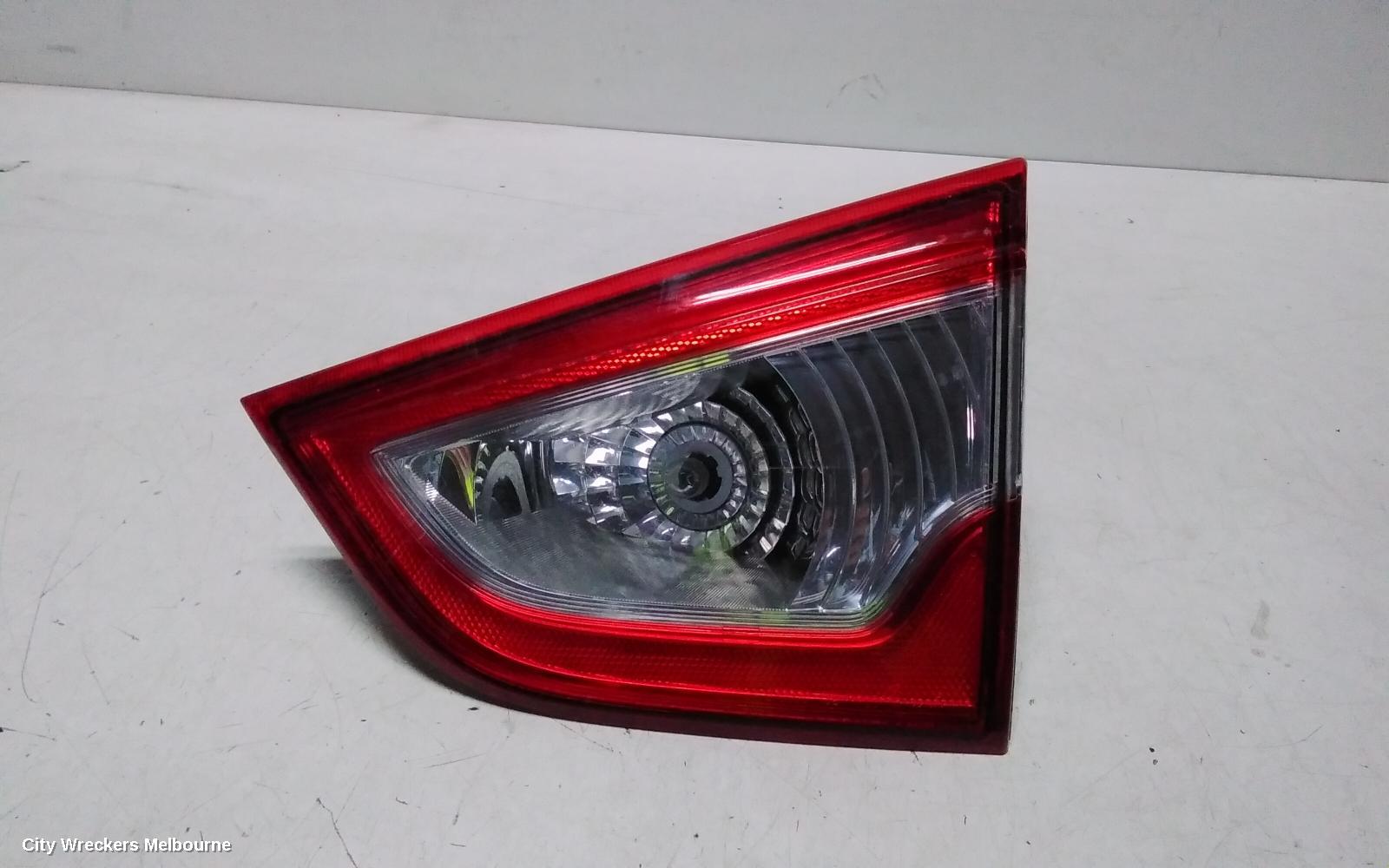 SUZUKI S-CROSS REAR GARNISH, JY, TAILGATE LAMP (RH SIDE), NON LED TYPE, 09/2013 - 05/2022 - Image 2