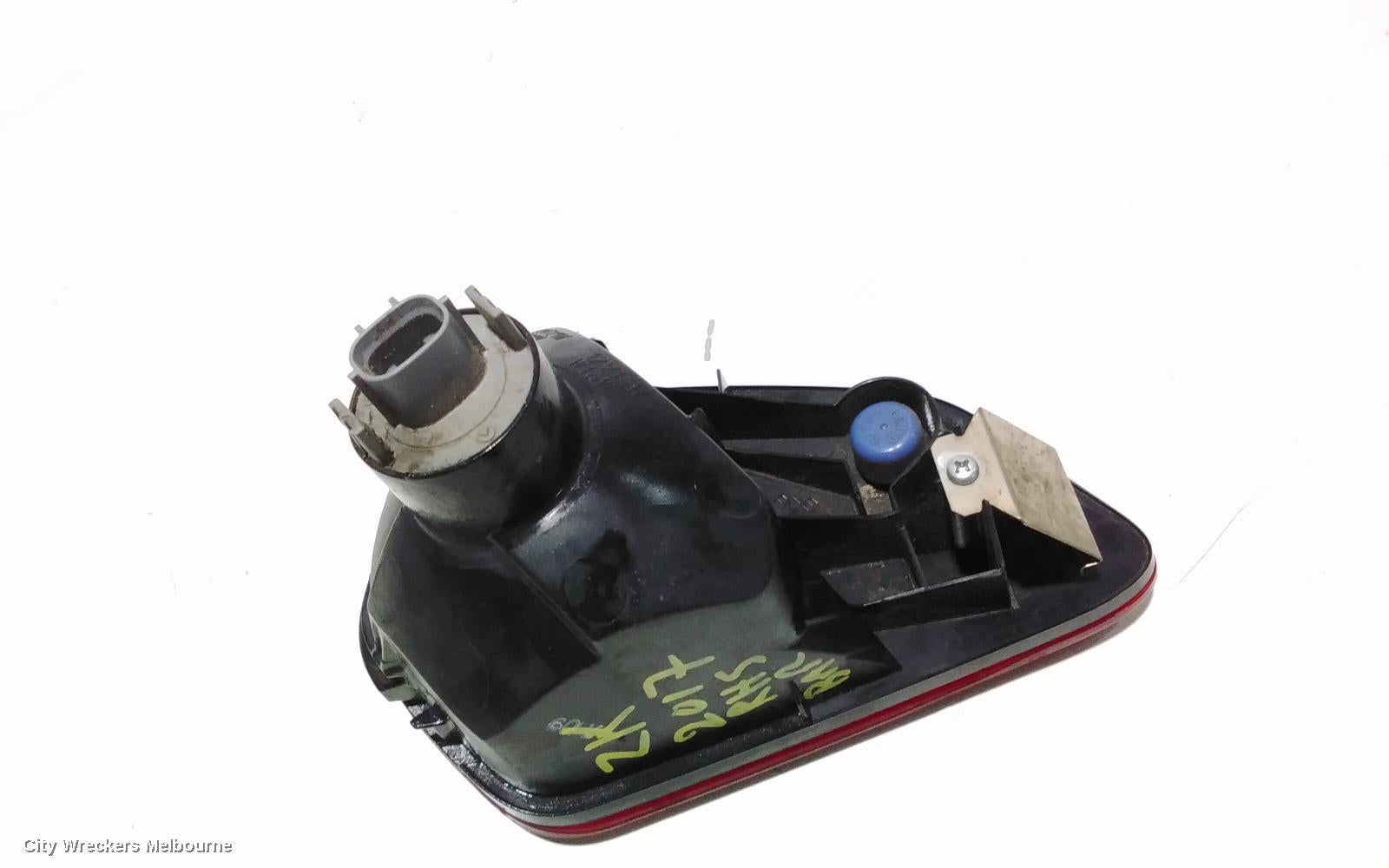 MITSUBISHI OUTLANDER RIGHT TAILLIGHT, BUMPER REFLECTOR, ZK-ZL, 04/2015 ONWARDS - Image 2