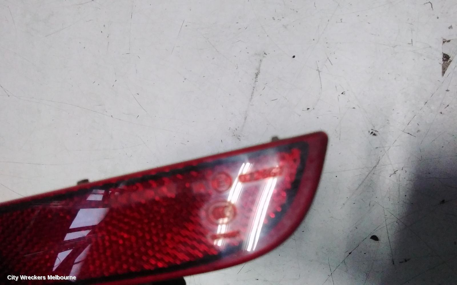 VOLKSWAGEN GOLF PLUS/SPORTSVAN LEFT TAILLIGHT, BUMPER REFLECTOR, 5M1, SPORTSVAN/PLUS, 12/2008 - 12/2014 - Image 3