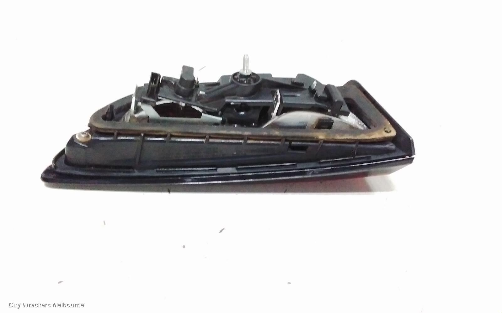 HOLDEN ASTRA REAR GARNISH, TAILGATE LAMP (RH SIDE), BK, 5DR HATCH, R/RS, NON LED TYPE, 09/2016 ONWARDS - Image 2