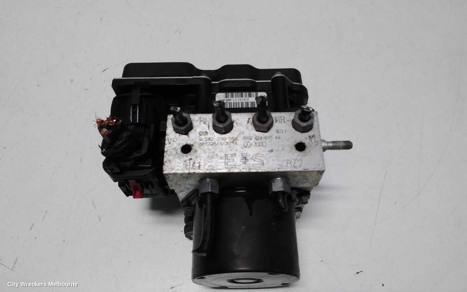 VOLKSWAGEN POLO ABS PUMP/MODULATOR, 6R, P/N 6R0614517AF, 05/2010 - 09/2017 - Image 3