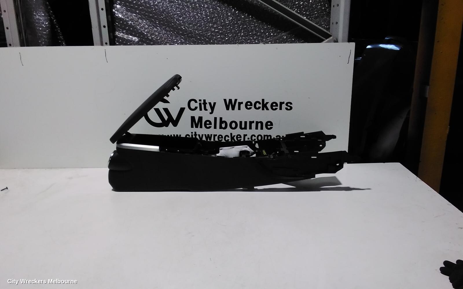 KIA STINGER CONSOLE, CK, 06/2017 - 04/2023 - Image 3