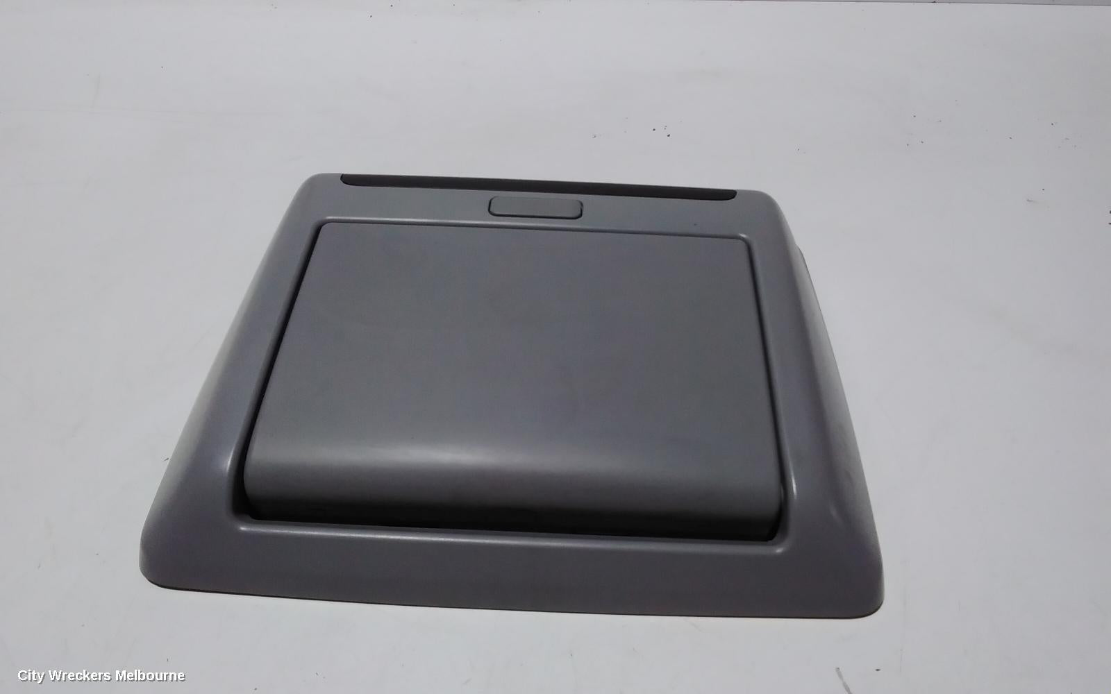 TOYOTA KLUGER RADIO/CD/DVD/SAT/TV, ROOF MOUNT DVD PLAYER, GSU50/GSU55, 12/2013 - 02/2021 - Image 2