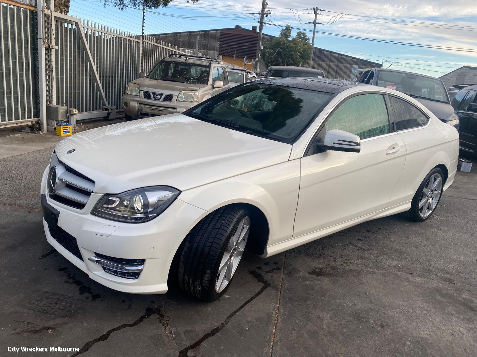 MERCEDES C CLASS RIGHT FRONT DOOR, C204, COUPE, 05/2011 - 01/2015 - Image 3