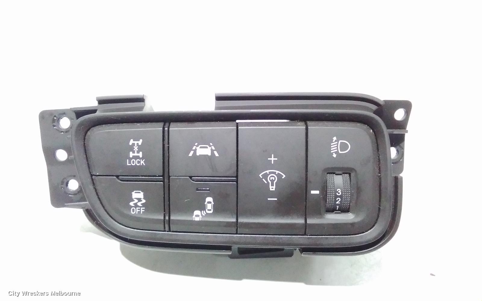 HYUNDAI SANTA FE, TM, 03/2018 - 10/2023, DASH PARS : 89887 - Image 1