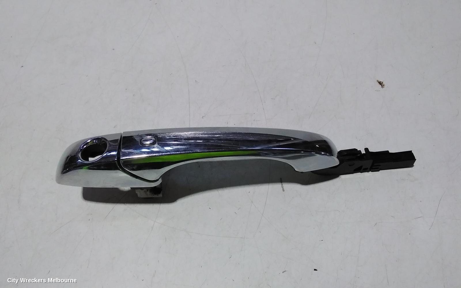 JEEP GRANDCHEROKEE DOOR HANDLE, OUTER, RH FRONT, CHROME, WK, 01/2011 - 07/2021 - Image 2