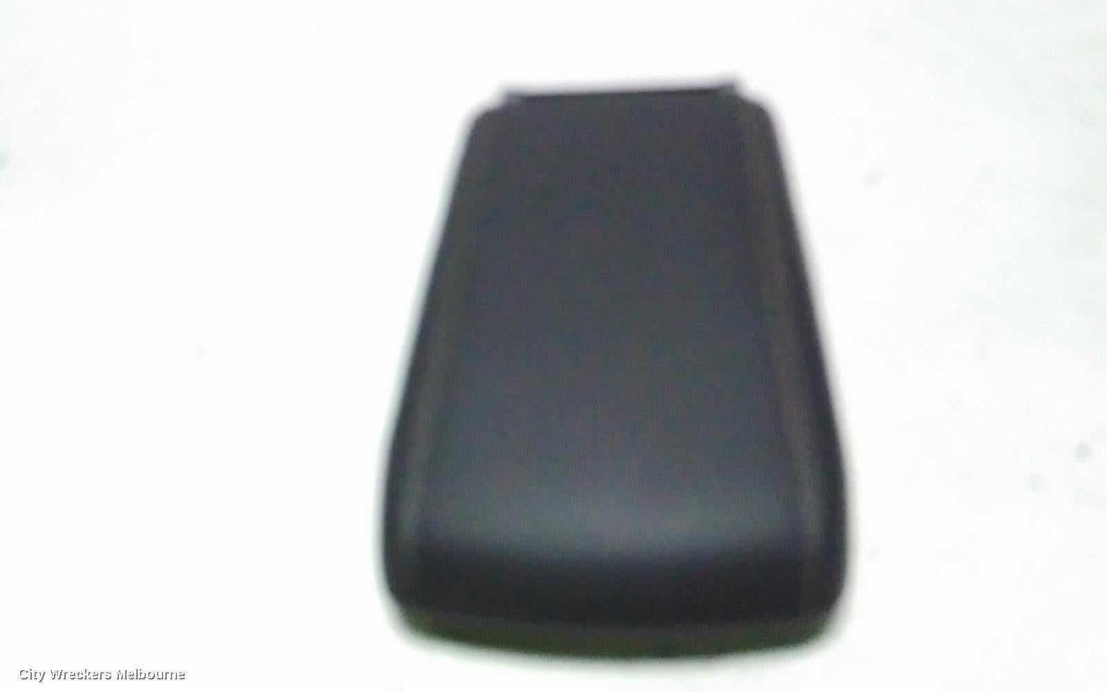 HOLDEN ACADIA CONSOLE, AC, CONSOLE LID ONLY, 08/2018 - 12/2020 - Image 2